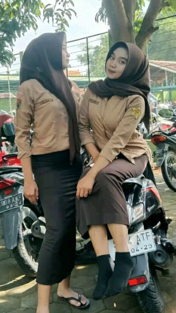 Bocil Viral Smp Jilbab mulus pulang sekolah Wikwik di mobil Top Trending Viral 2025