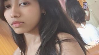 Video Viral Bocil Mengiclik Anak Kandung Ketika Istri Lagi Main Hp New Top Global 2025