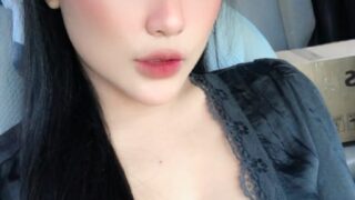 Viral Tante Binor Cantik Pemilik Hotel dan Restauran Bali Indonesia Service Client