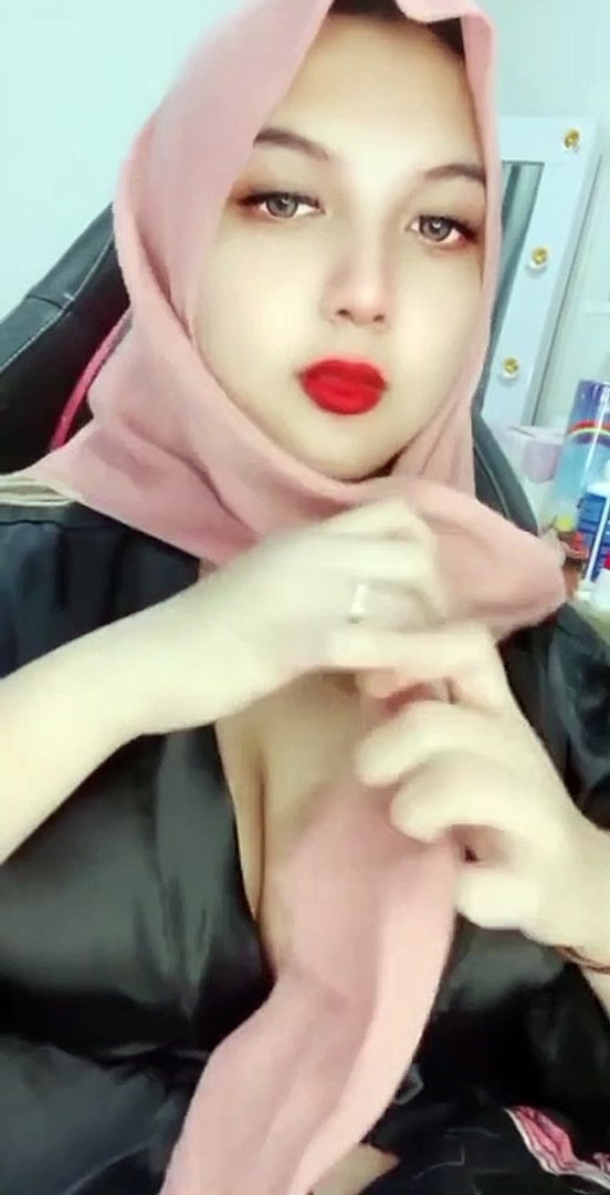 10 Viral Indonesia On Video Wiwik Abg Viral 2025 Anjay Hijab Kebaya Hitam